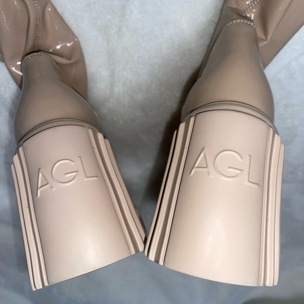 AGL Tiggy Stretch Patent Bootie NWOT - Picture 6 of 10